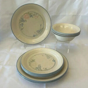 Corelle SYMPHONY Dinnerware Service For 4